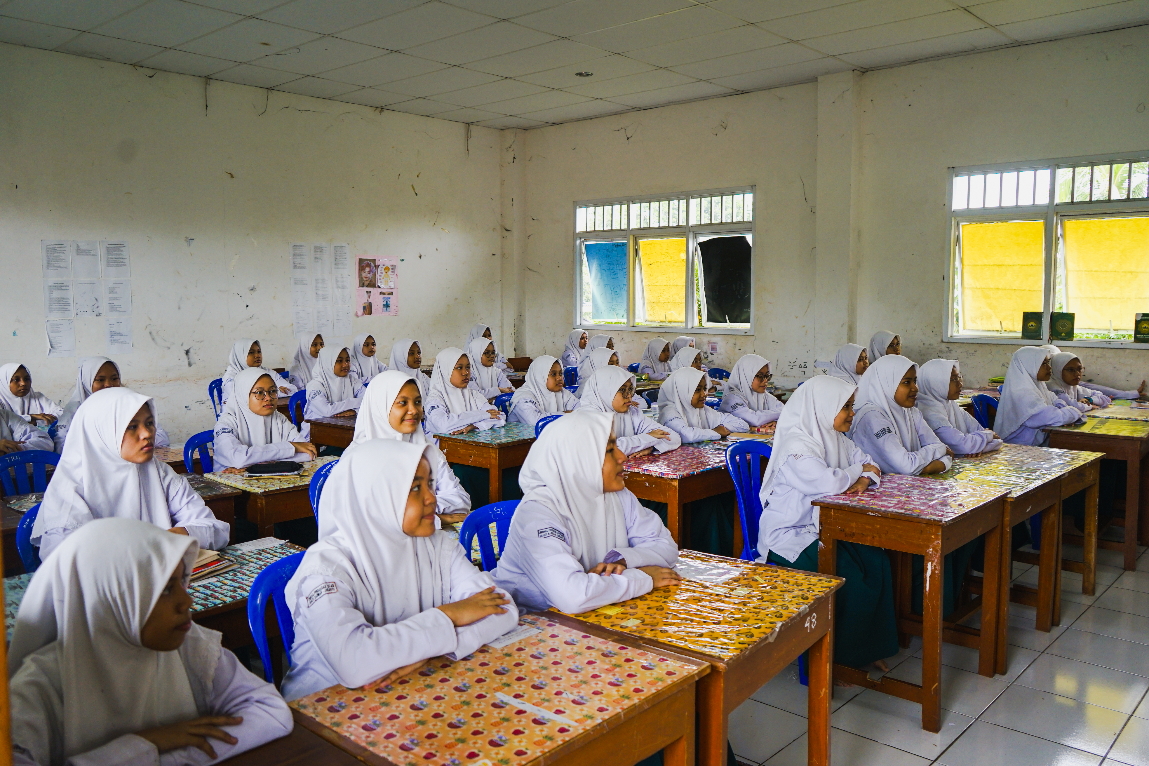 Suasana KBM [ Kegiatan Belajar Mengajar ]